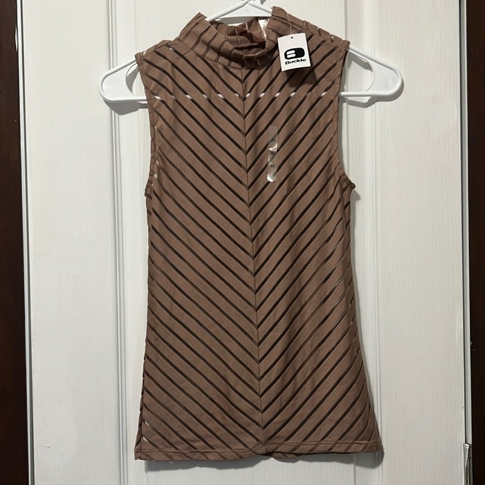 Buckle tank top